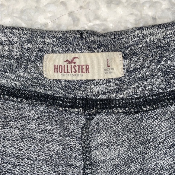 grey hollister shorts - Picture 5 of 6